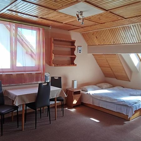 Penzion Skitour Stara Lesna Ngoại thất bức ảnh