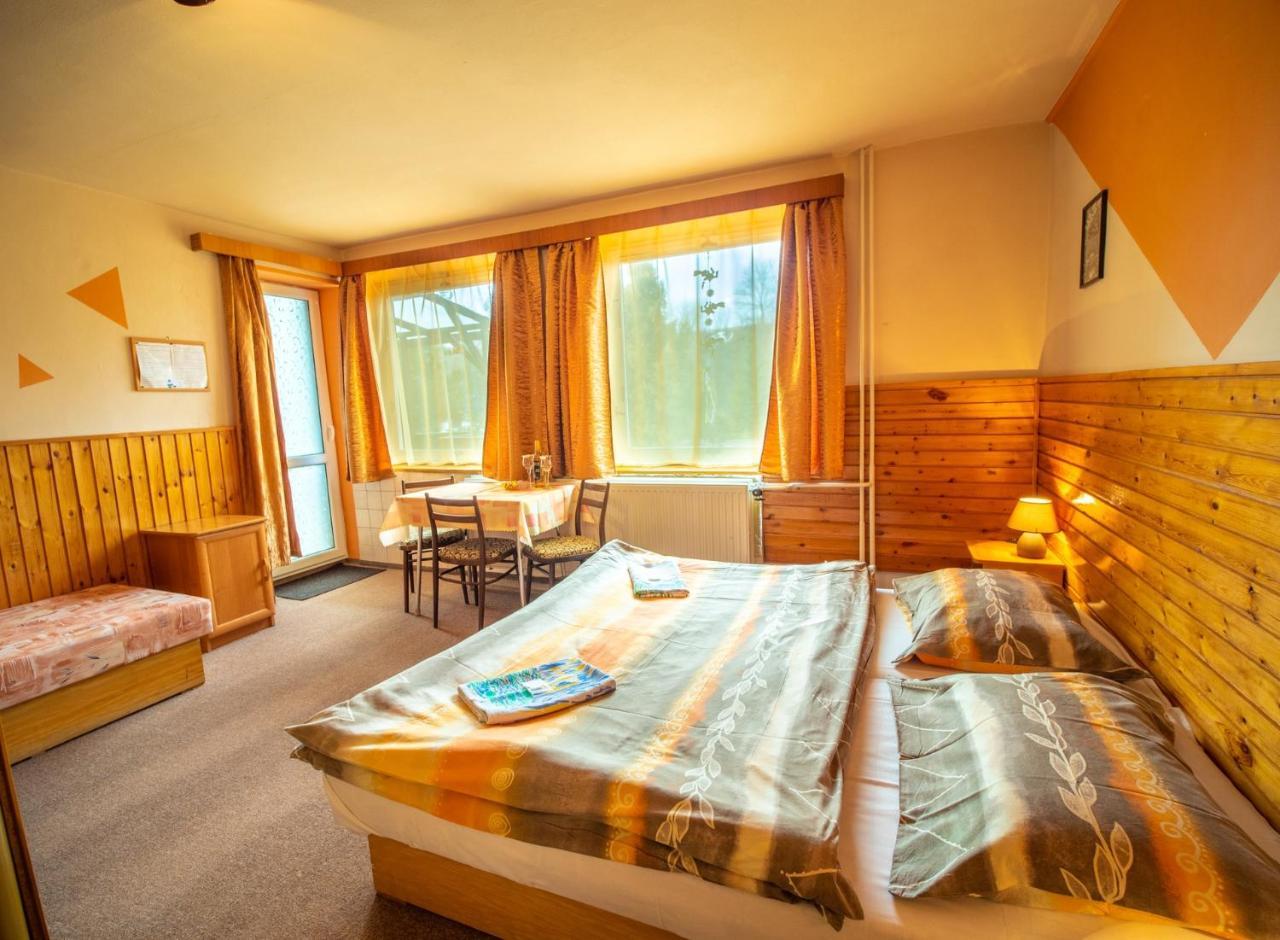 Penzion Skitour Stara Lesna Ngoại thất bức ảnh
